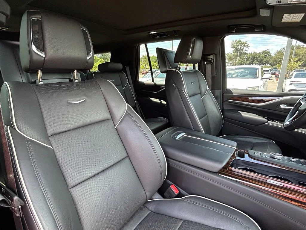 Used 2023 Black Raven Cadillac Premium Luxury image 42