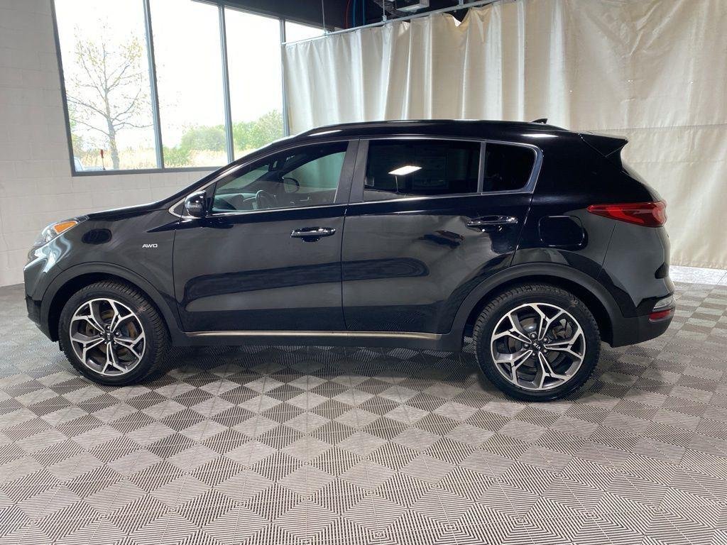 Used 2021 Black Cherry Kia SX image 6