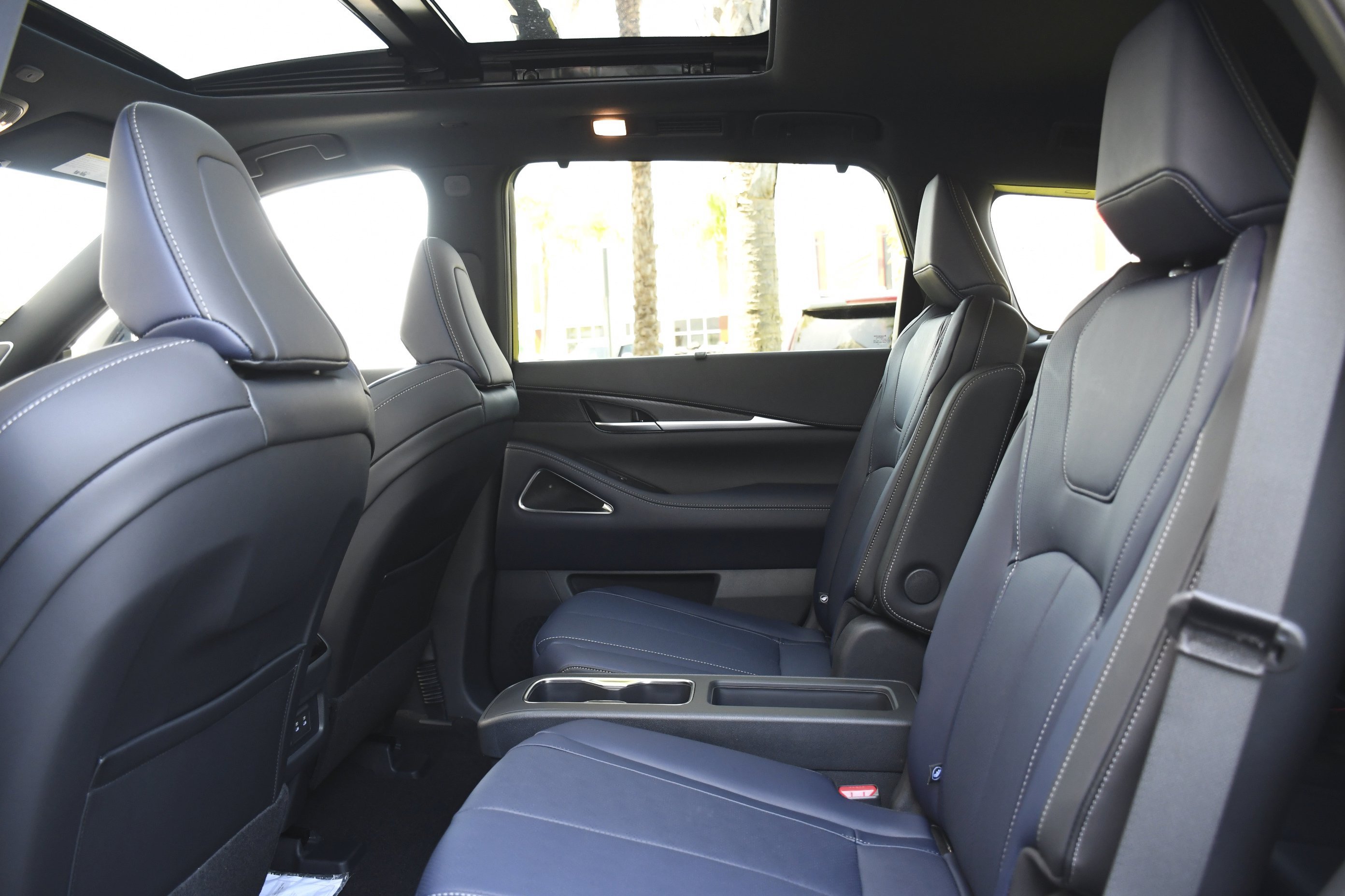 New 2026 RADIANT WHITE INFINITI Sport AWD image 28