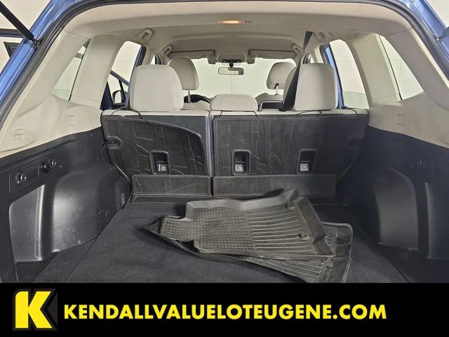 Used 2020 Blue Subaru Base image 27