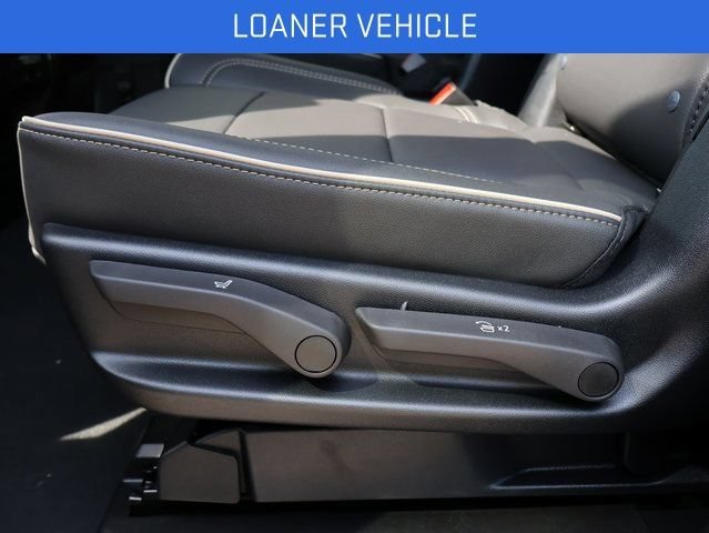 New 2026 Sterling Metallic GMC Elevation image 21