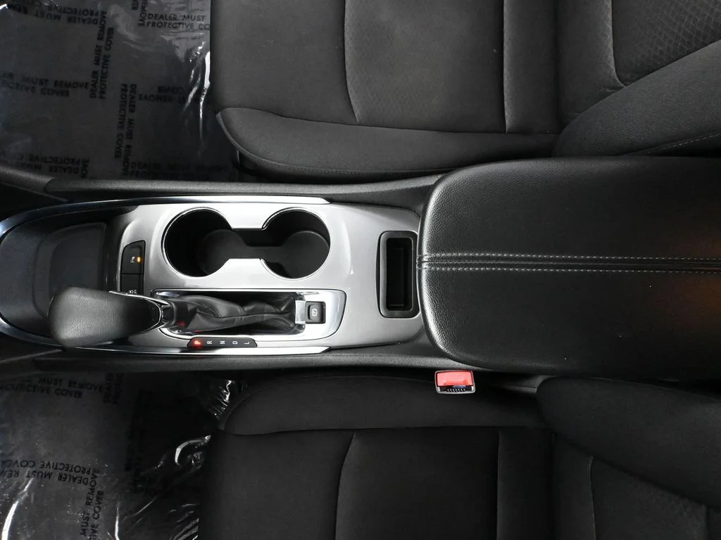 Used 2024 Red Chevrolet LT image 32