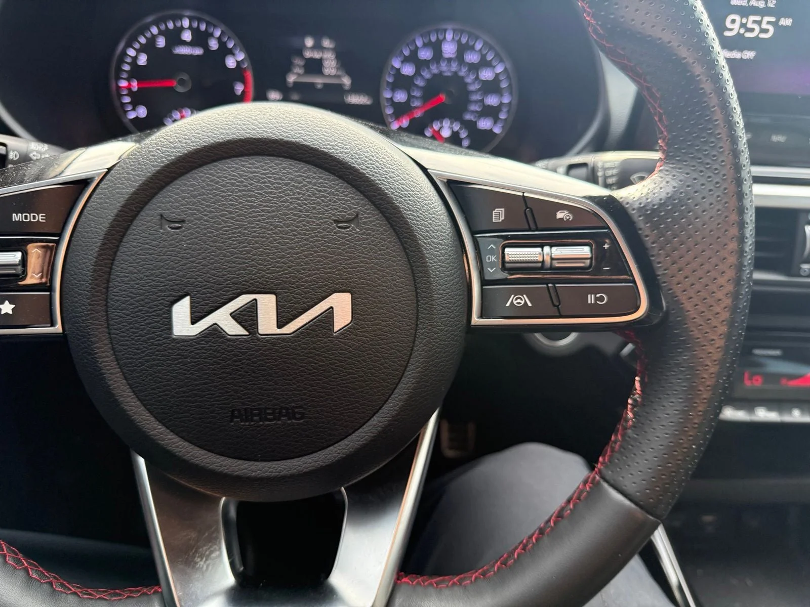 Used 2024 Snow White Pearl Kia GT image 18