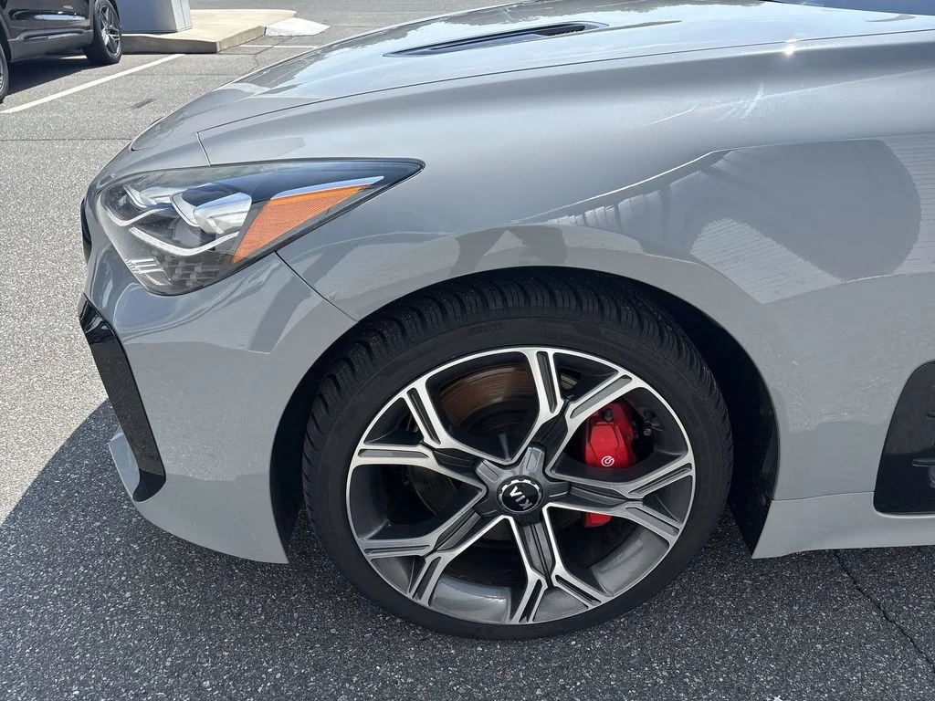 Used 2021 White Kia GT1 image 19