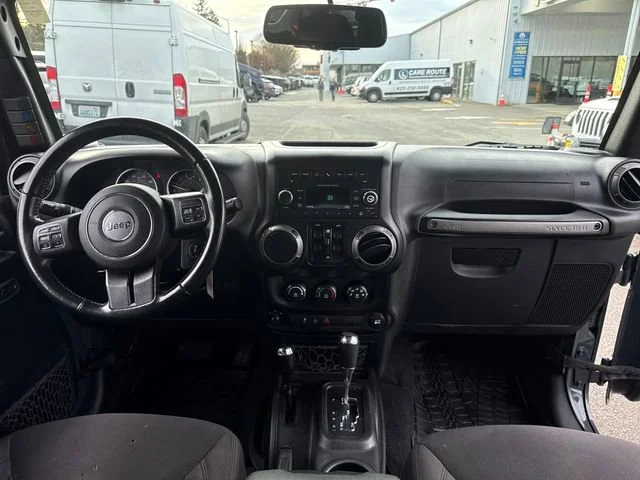 Used 2018 Rhino Clearcoat Jeep Sport S image 12