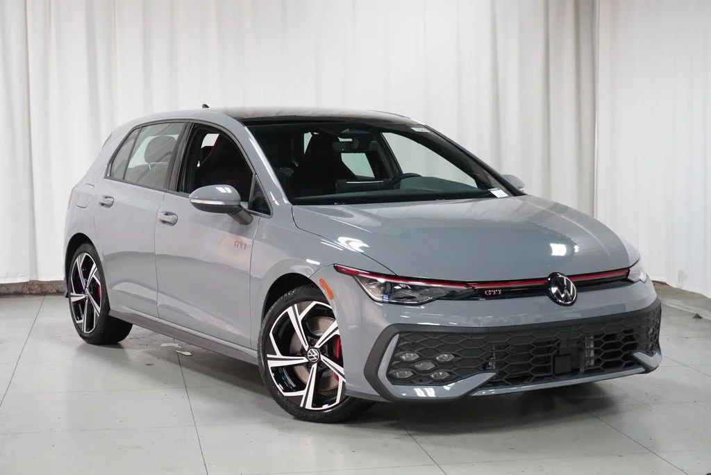 New 2026 Moonstone Gray Volkswagen SE image 2