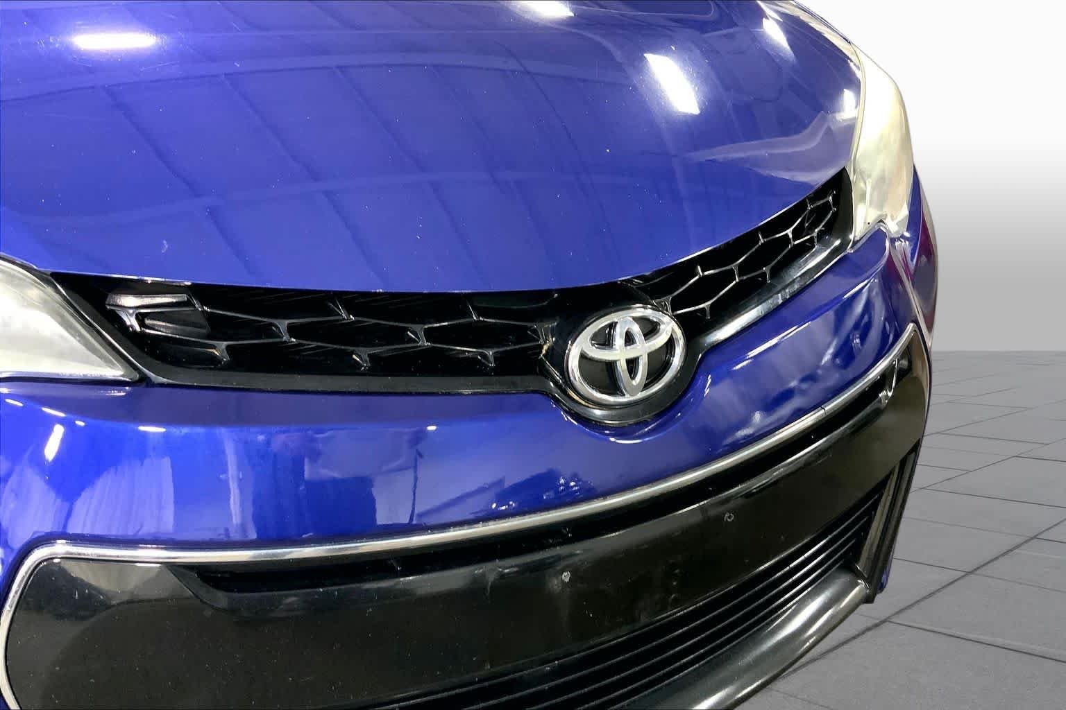 Used 2016 Blue Crush Metallic Toyota S image 30