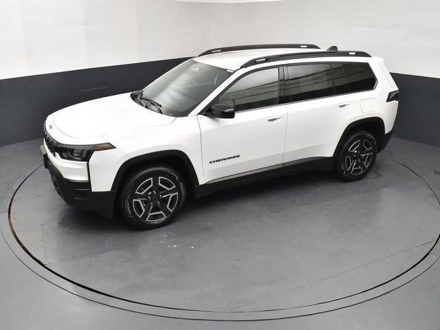 New 2026 Bright White Clear-Coat Exterior Paint Jeep Limited image 15