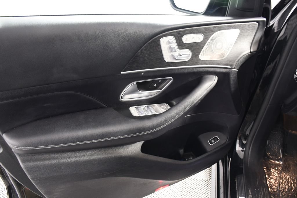 Used 2022 Obsidian Black Metallic Mercedes-Benz GLS 450 image 14