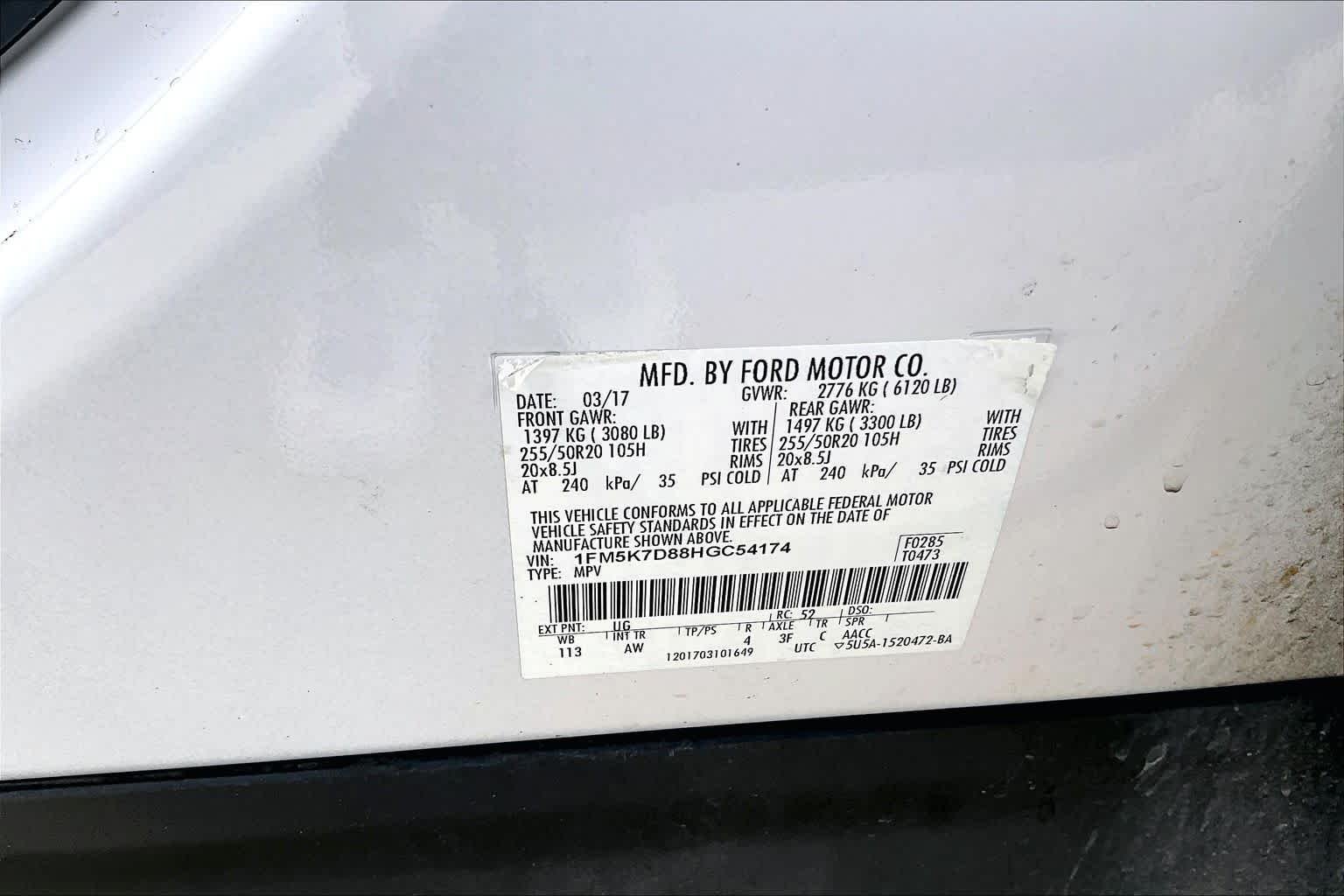 Used 2017 White Platinum Metallic Tri-Coat Ford XLT image 33