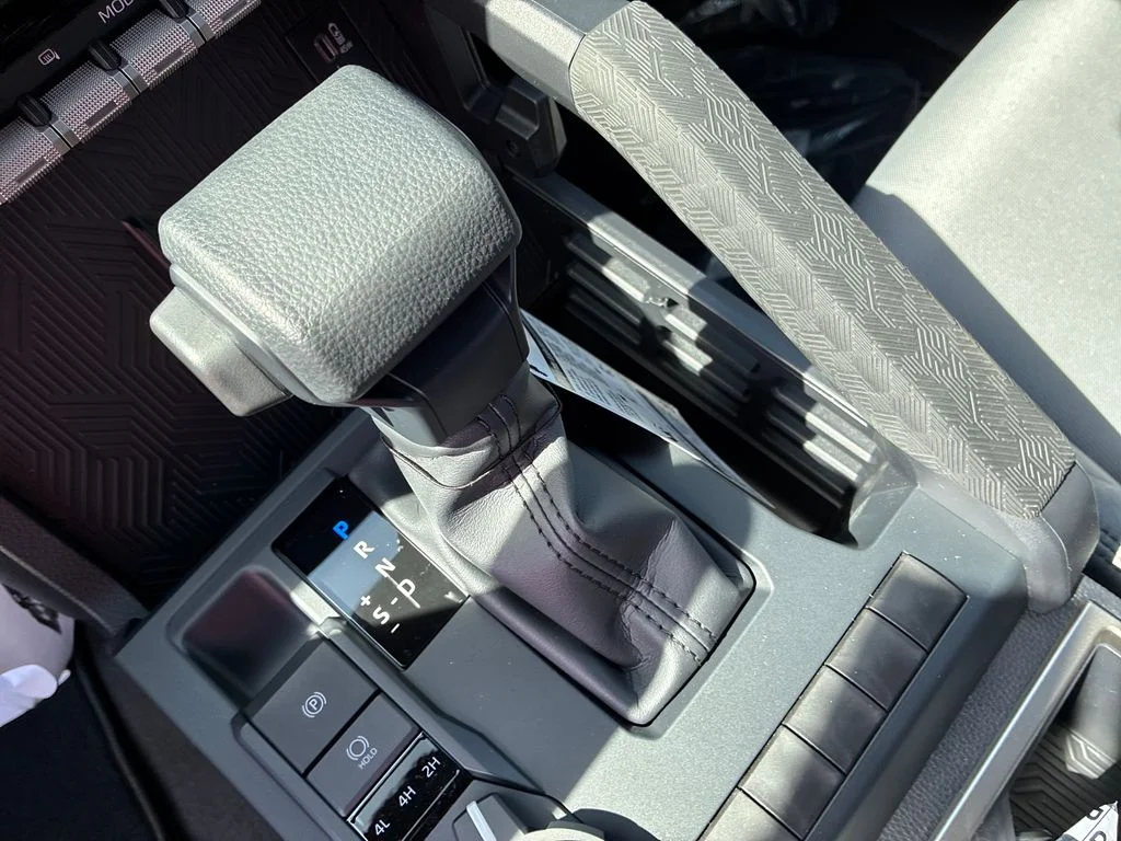 2026 Toyota Tacoma SR5 - Photo 28