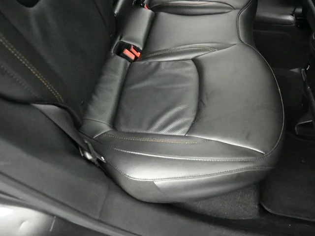 Used 2020 Granite Crystal Clearcoat Metallic Jeep Limited image 27