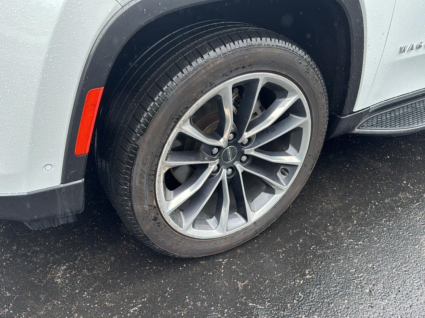 Used 2022 Bright White Clearcoat Jeep Series II image 9