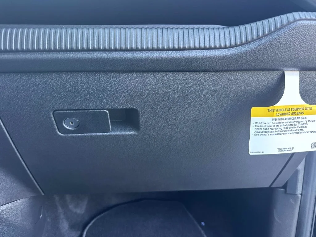 New 2026 Shadow Black Ford XLT image 28