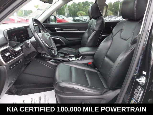 Used 2025 Black Kia S image 23