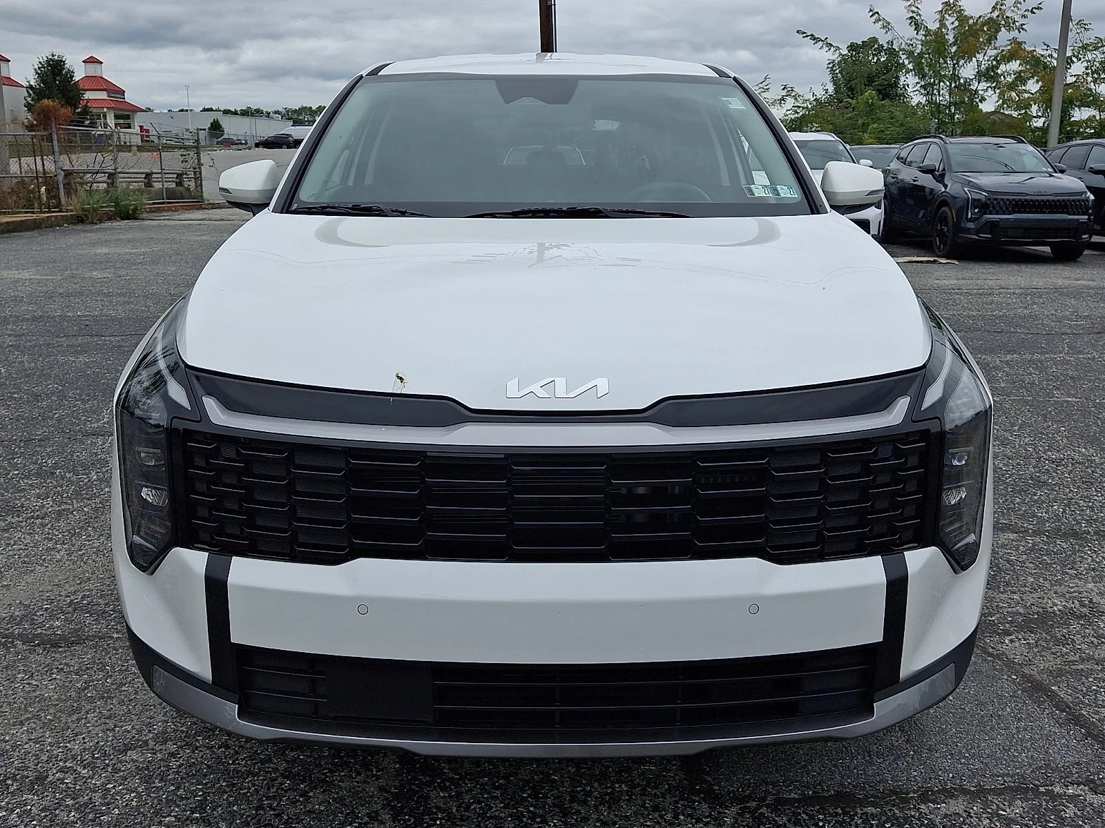New 2027 White Kia S image 3