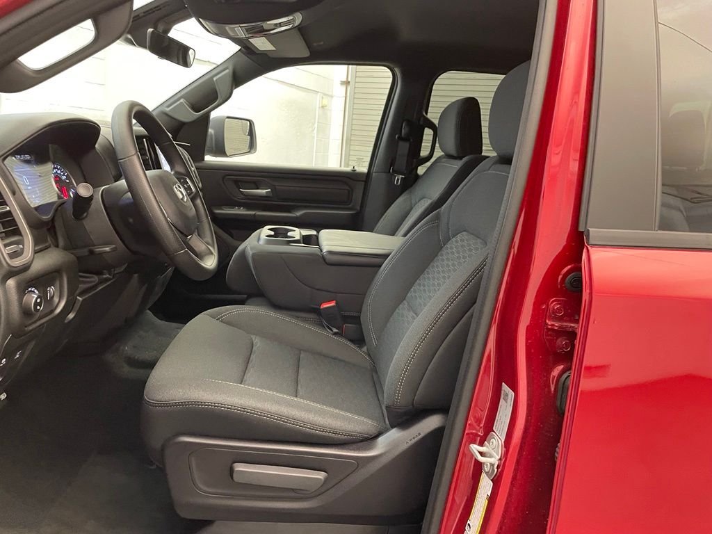 New 2026 Molten Red Pearl-Coat Exterior Paint RAM Warlock image 15
