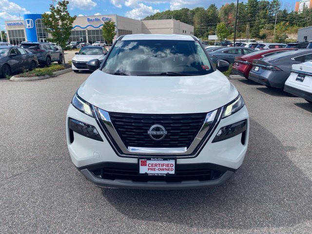 Used 2023 Glacier White Nissan S image 9