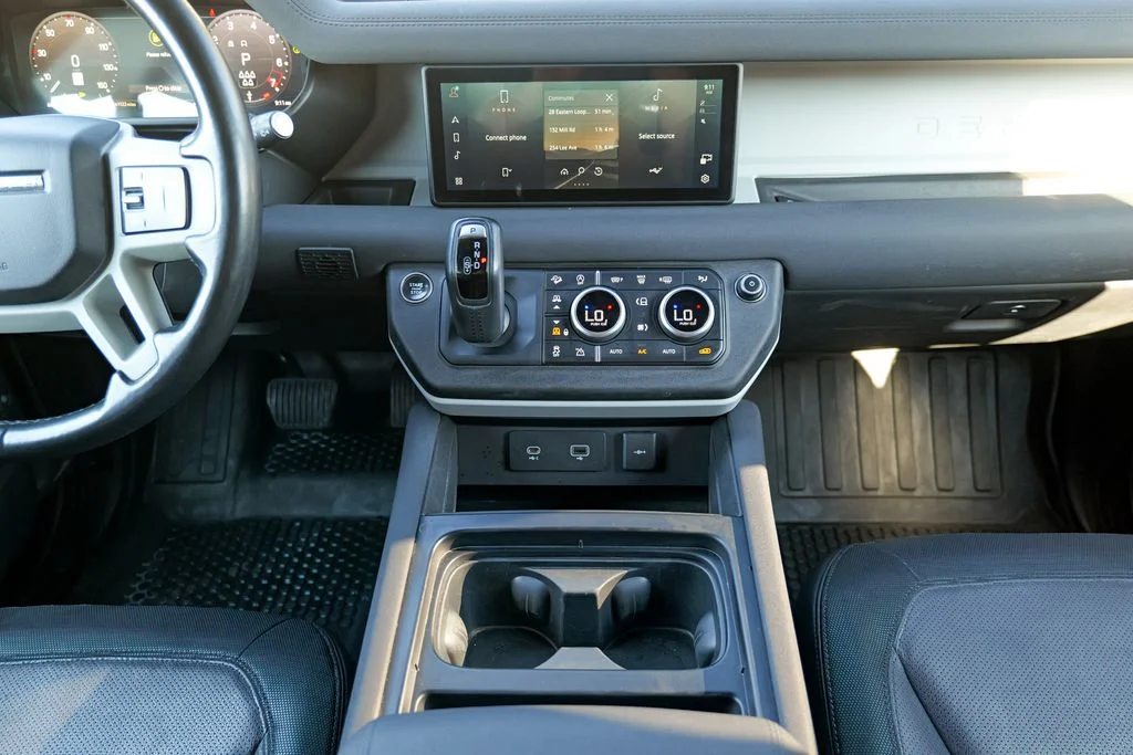 Used 2023 Santorini Black Metallic Land Rover X-Dynamic SE image 48