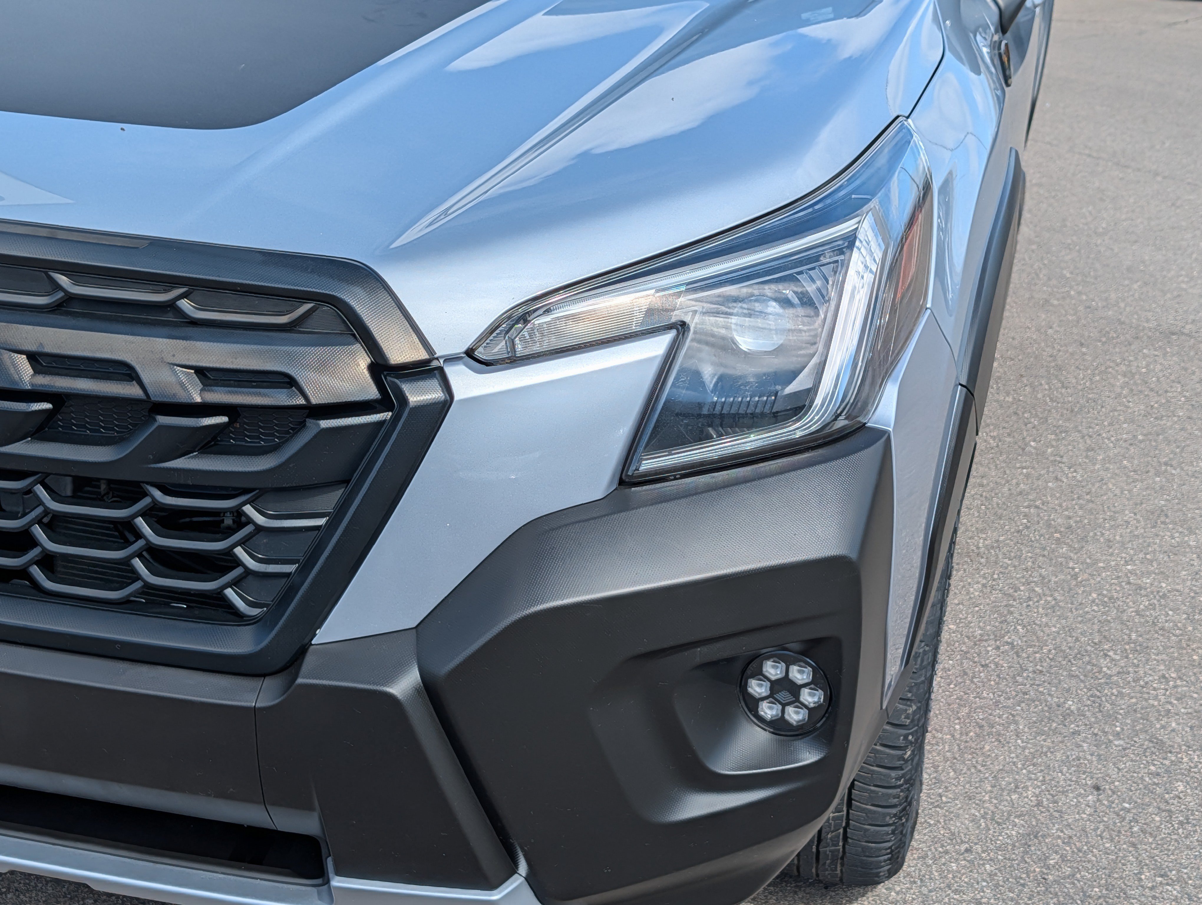 Used 2023 Ice Silver Metallic Subaru Wilderness image 16