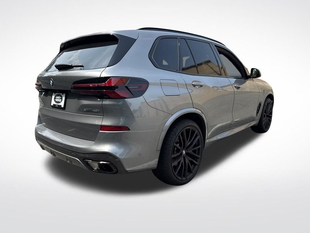 Used 2026 Gray BMW xDrive40i image 5