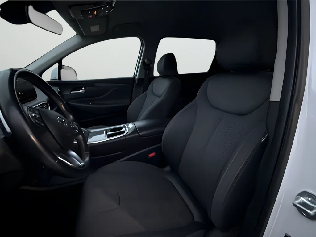 Used 2023 White Hyundai SEL image 9