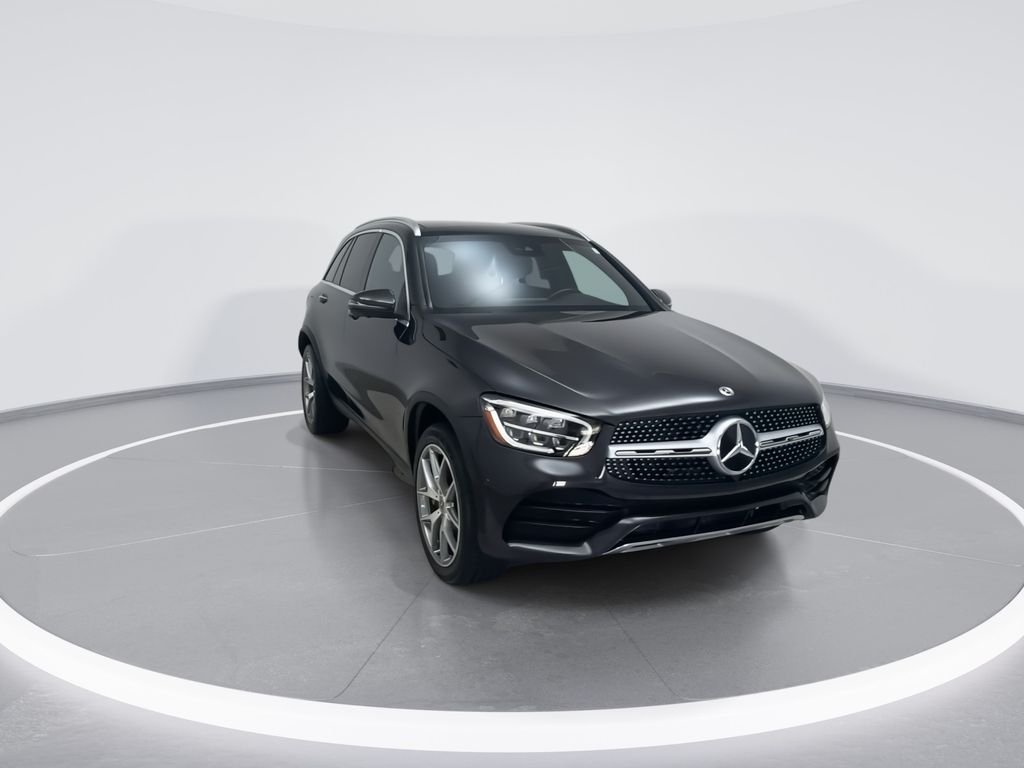 Used 2022 Black Mercedes-Benz GLC 300 image 3