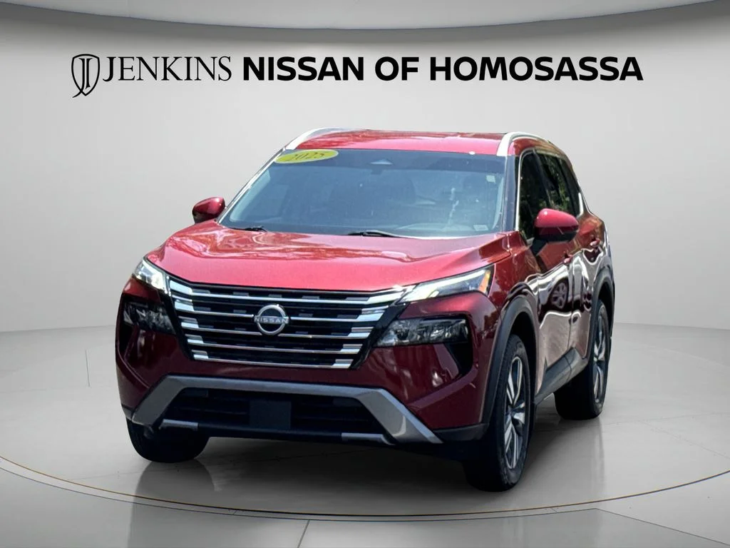 Used 2025 Red Nissan SL image 15