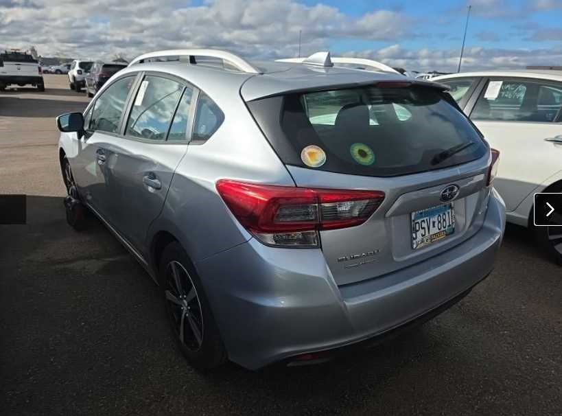 Used 2020 Ice Silver Metallic Subaru Premium image 8