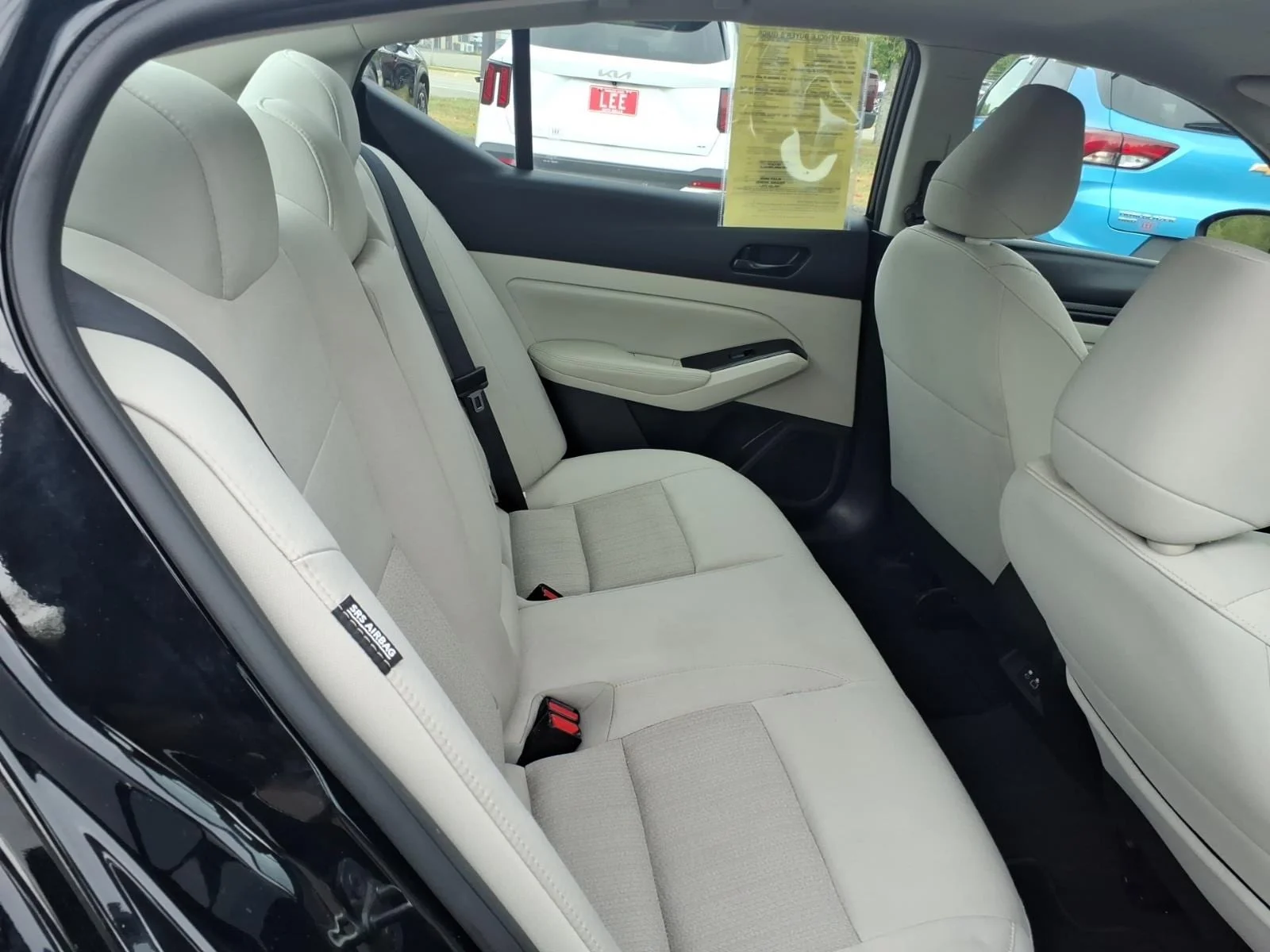 Used 2025 Super Black Nissan 2.5 SV image 16