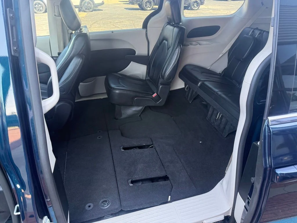 Used 2023 Blue Chrysler Touring L image 17