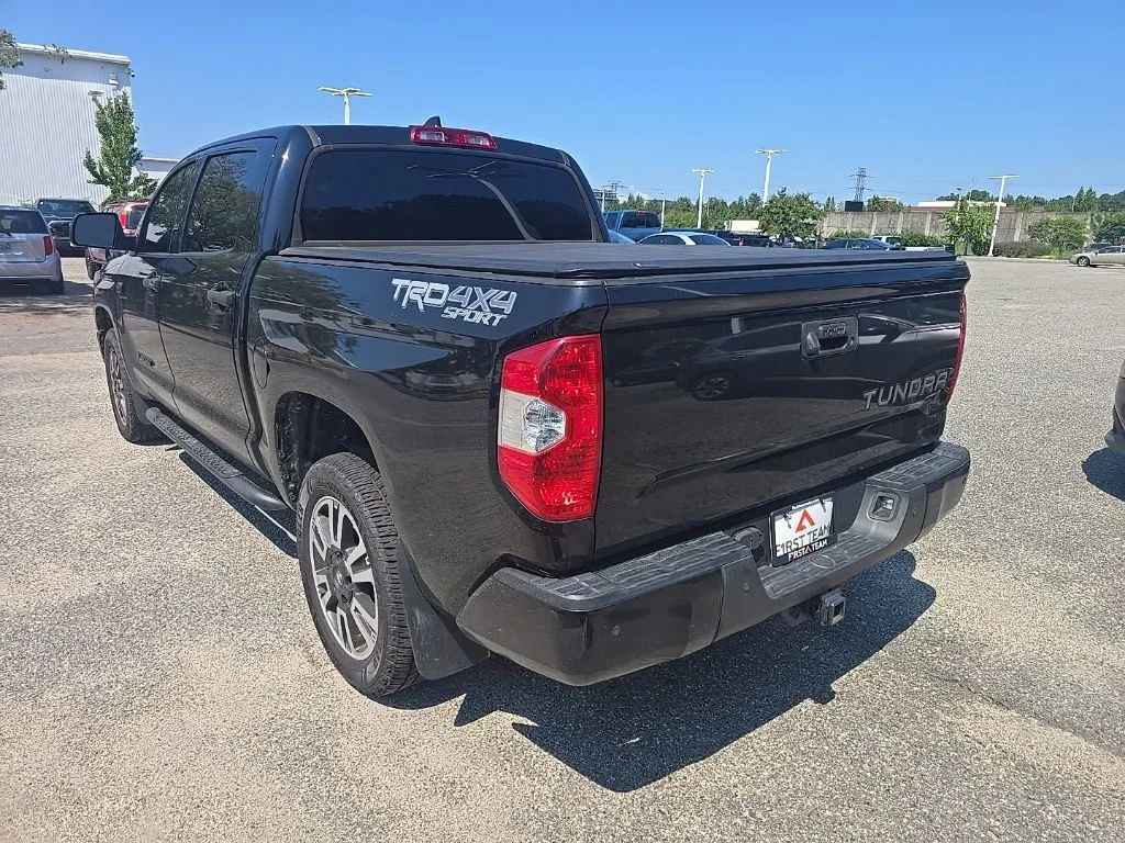 Used 2020 Black Toyota SR5 image 7