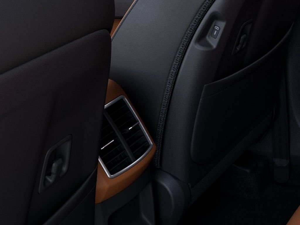New 2026 Black Kia X-Line image 26