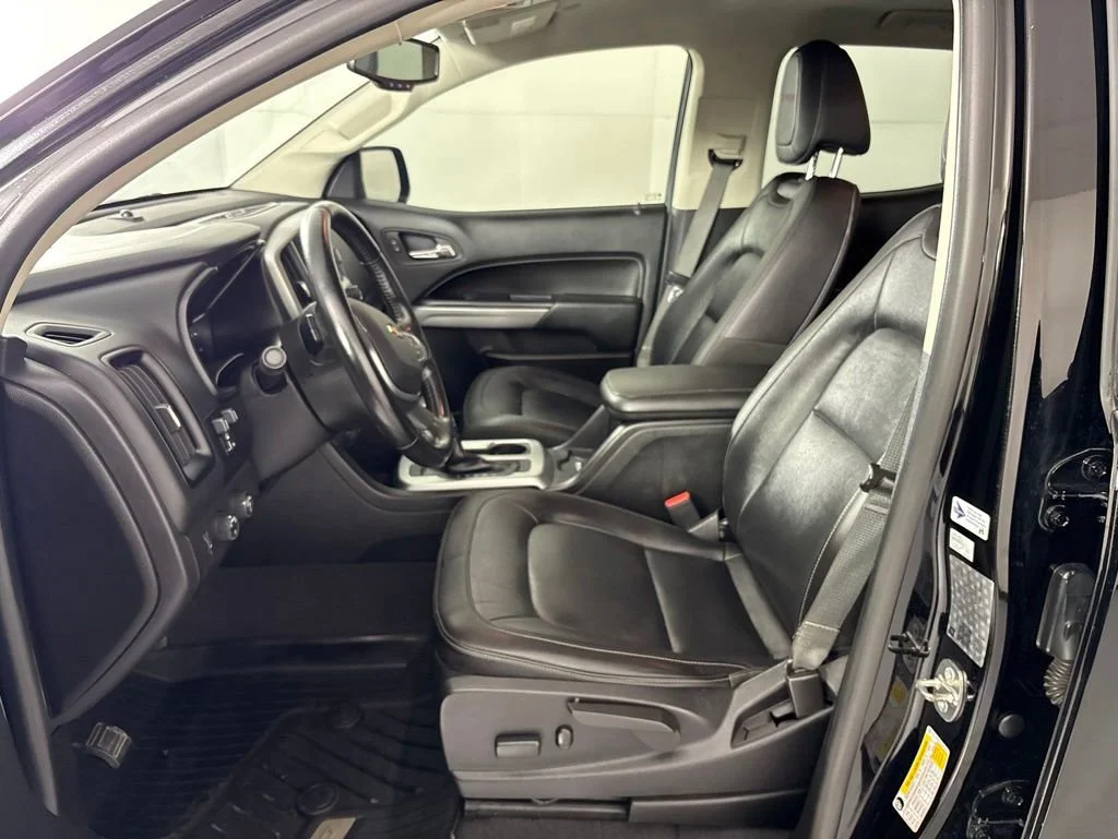 Used 2020 BLACK Chevrolet 4WD ZR2 image 27