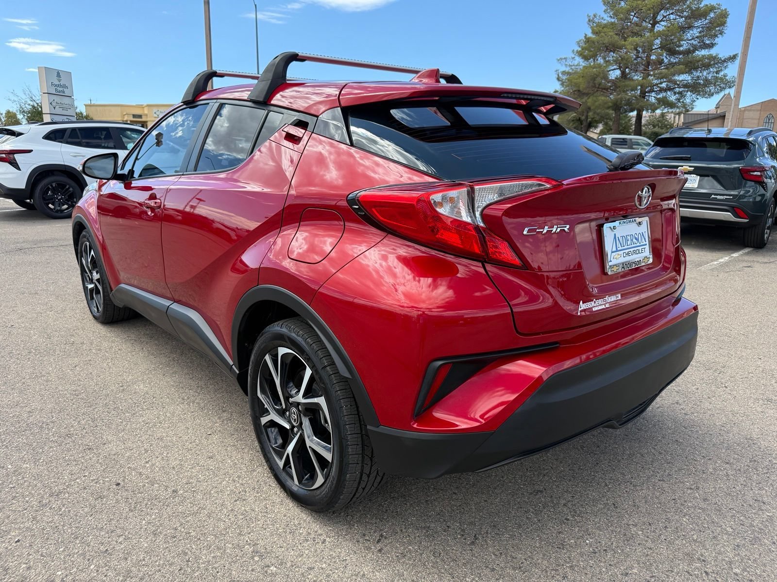 2022 Toyota C-HR XLE - Photo 9