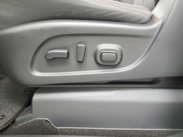 Used 2024 Gray Nissan SV image 20