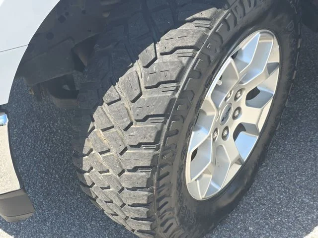 Used 2022 White Ford XLT image 32