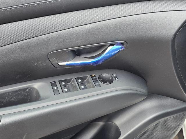 New 2026 White Hyundai SEL Activity AWD image 23
