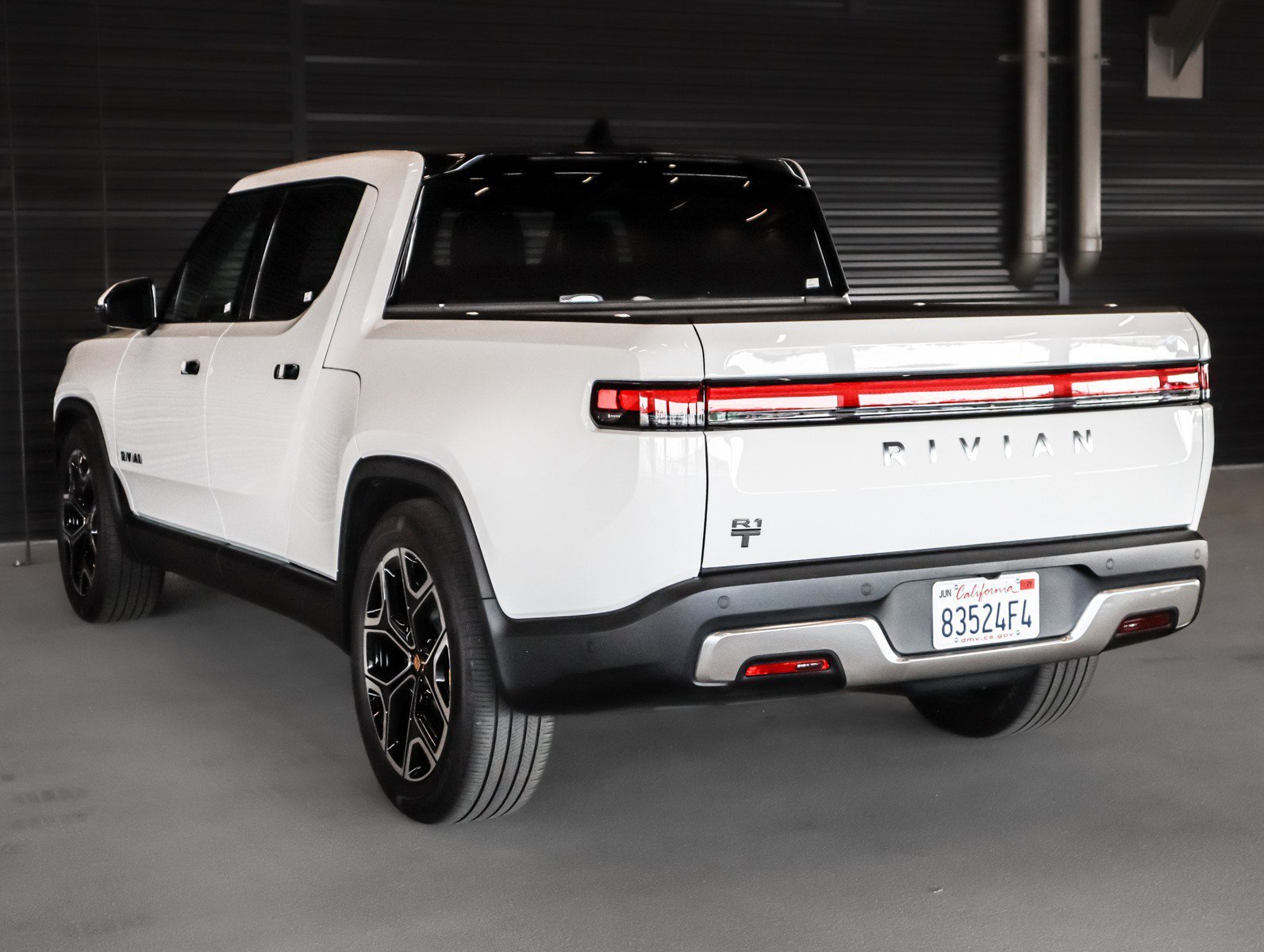 Used 2025 Rivian R1T Adventure with VIN 7FCTGBAA7SN042371 for sale in Ontario, CA