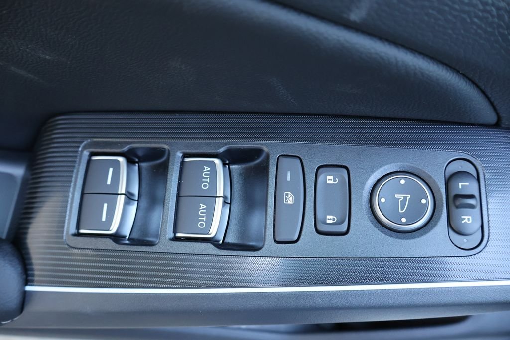 2025 Honda Civic Sport Touring - Photo 24