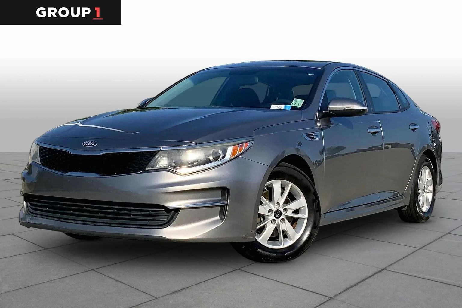 Pre-Owned 2018 Kia Optima LX