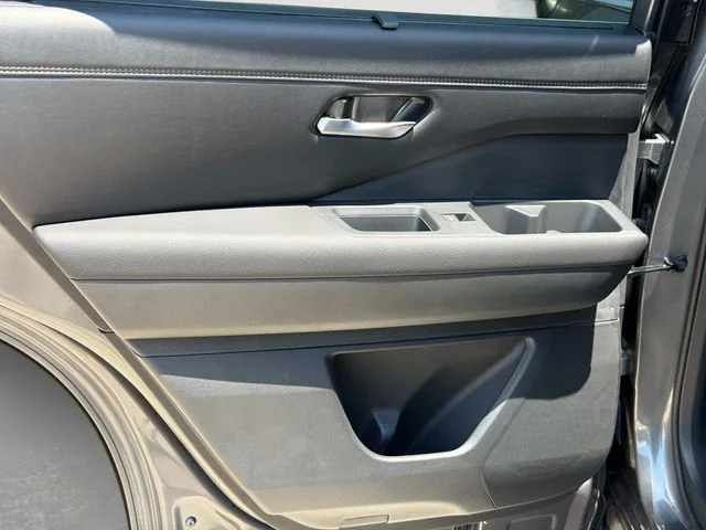 New 2026 Gray Nissan Platinum image 14