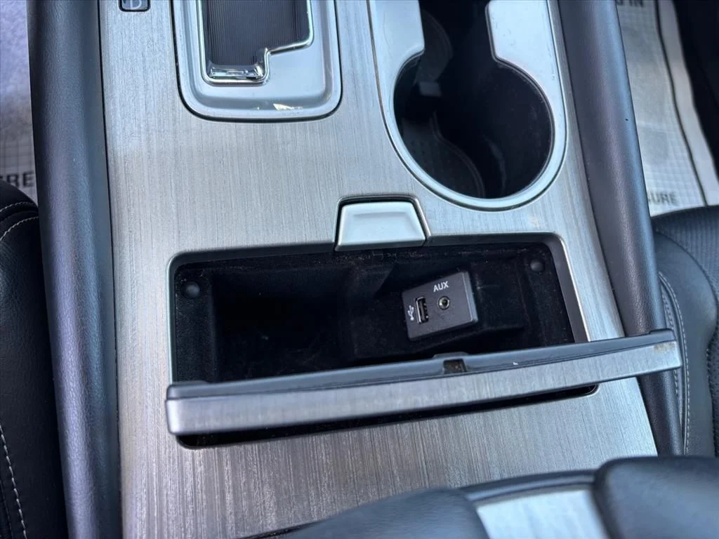 Used 2016 Gray Nissan SL image 20
