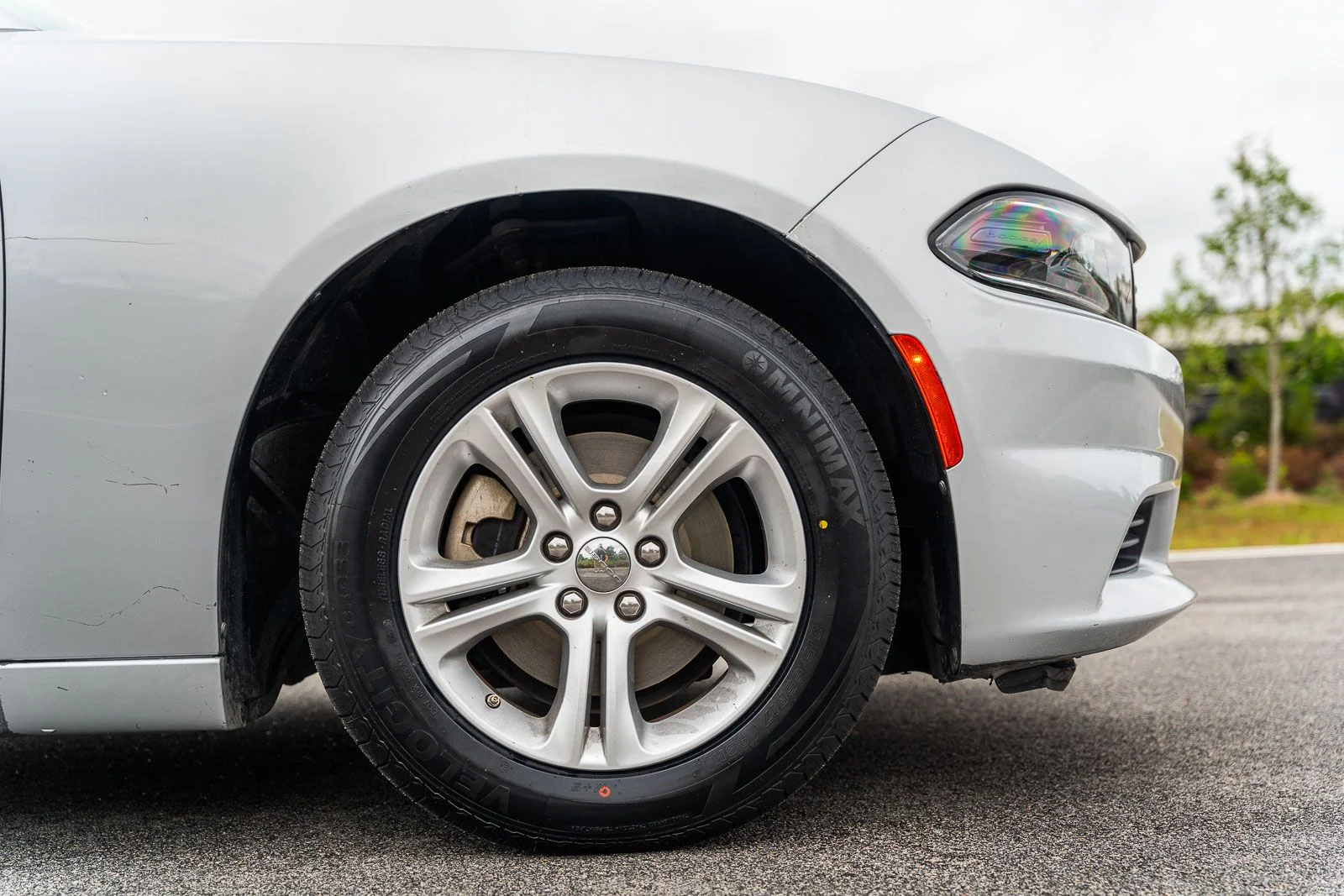 Used 2023 Silver Dodge SXT image 8