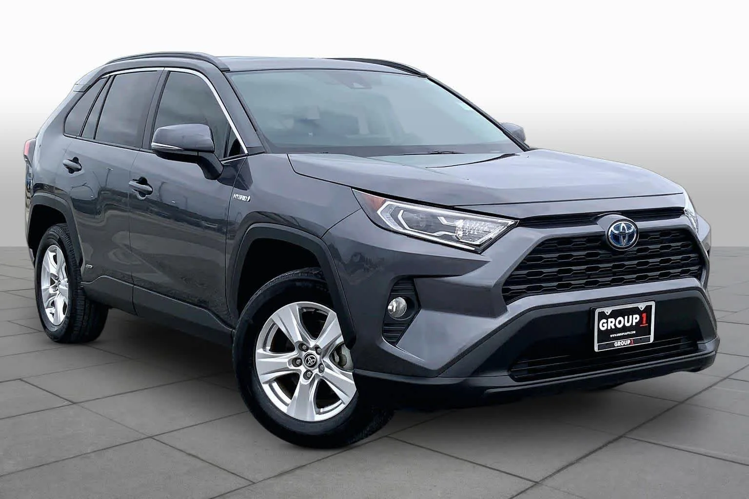 Used 2021 Magnetic Gray Metallic Toyota Hybrid XLE image 3