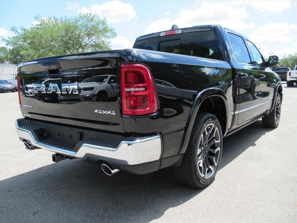New 2026 Diamond Black Crystal Pearl-Coat Exterior Paint RAM Limited image 7