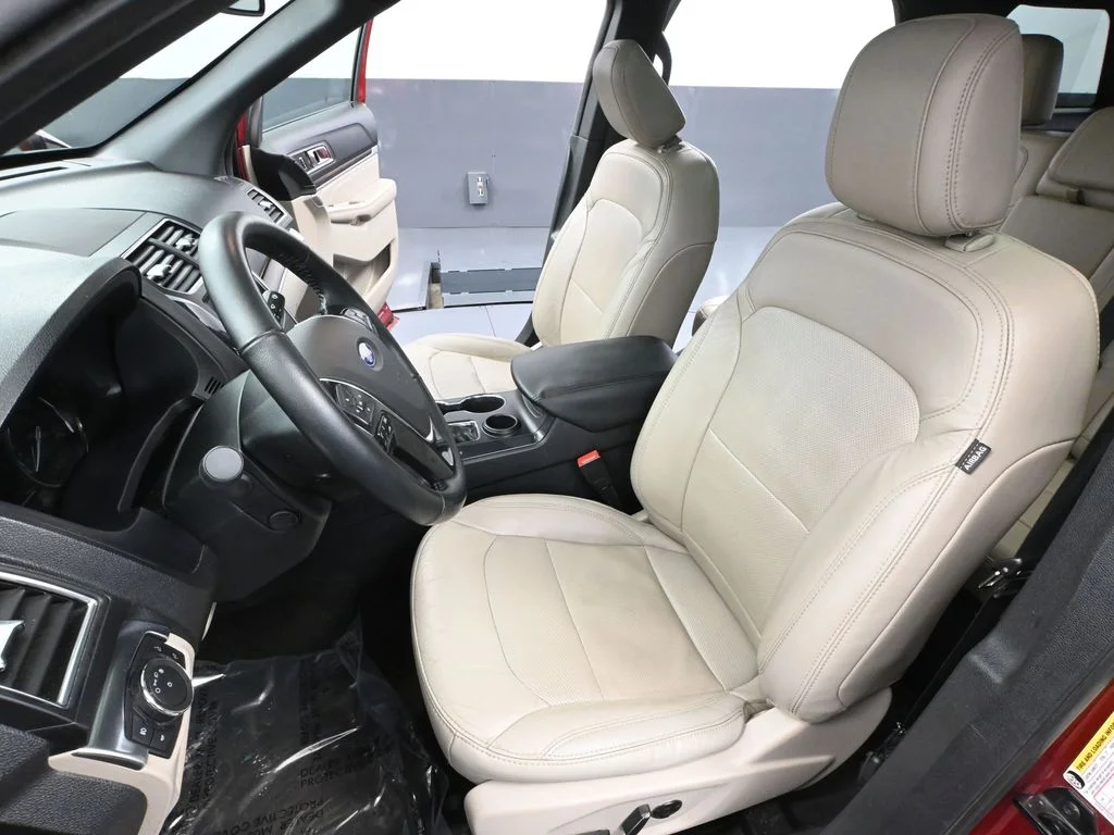 Used 2018 Red Ford Limited image 24