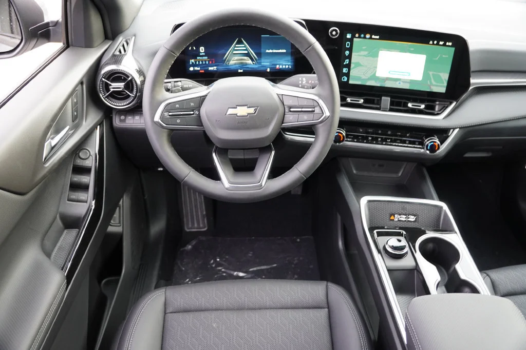 New 2027 Sterling Gray Metallic Chevrolet LT image 13