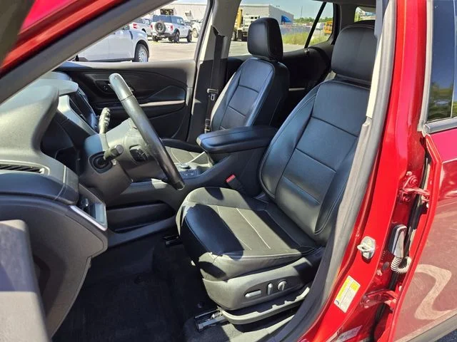Used 2022 Red GMC SLT image 9