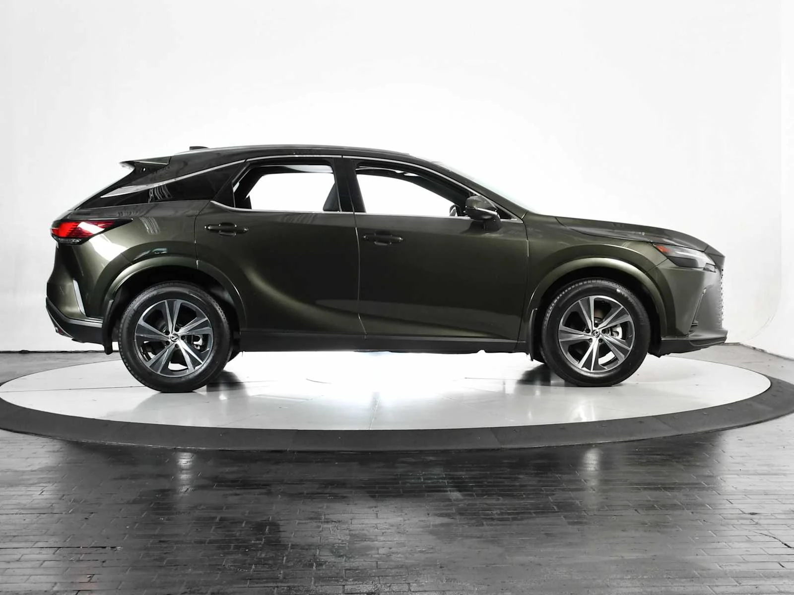 Certified Used 2023 Nori Green Pearl Lexus Premium image 8